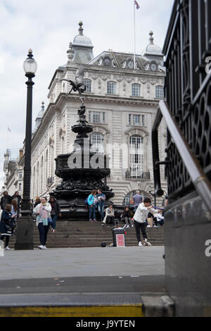 Vues dans et autour de Piccadilly Circus à Londres Banque D'Images