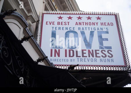 Vues dans et autour de Piccadilly Circus à Londres Banque D'Images