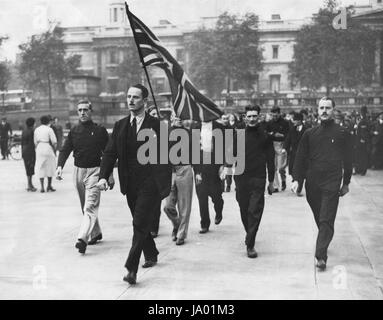 Sir Oswald Mosley union britannique des fascistes membres avant un rassemblement à Trafalgar Square, Londres, Angleterre, 1934. Banque D'Images