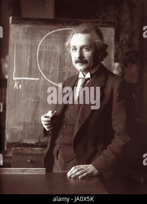 Albert Einstein à l'âge de 42 ans lors d'une conférence à Vienne en 1921, l'année, il a remporté le Prix Nobel de physique. Banque D'Images