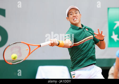 Paris, France. 3 juin, 2017. Kei Nishikori (JPN) Tennis : Kei Nishikori japonaise au cours de la troisième série des match du tournoi de tennis contre Ho Chung de Corée du Sud à la Roland Garros à Paris, France . Credit : AFLO/Alamy Live News Banque D'Images