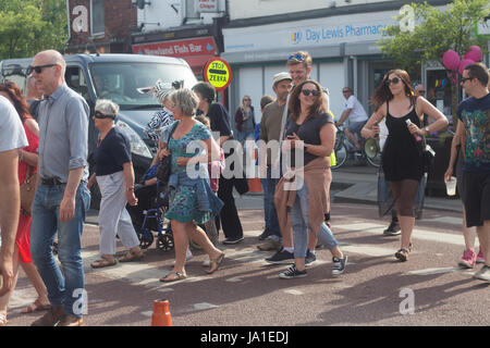 Kingston Upon Hull, Royaume-Uni. 3 juin, 2017. performance live, l'art et la culture à assembler Fest 2017, avenue newland, Hull crédit : Matthieu appleyard/Alamy live news Banque D'Images