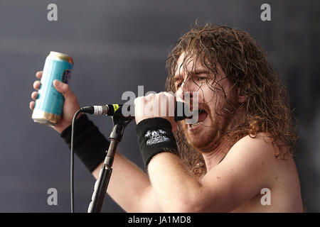 Nuremberg, Allemagne. 4 juin, 2017. Homme de Joel O'Keeffe·avec groupe de hard rock Airbourne sur la scène principale au Rock am Ring Festival de musique à Nuremberg, Allemagne, 4 juin 2017. Photo : Thomas Frey/dpa/Alamy Live News Banque D'Images