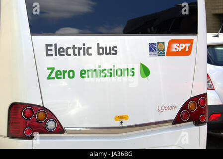 Bus électrique zéro émission sur Hope Street Glasgow sa rue la plus polluée et l'une des pires au Royaume-Uni Banque D'Images