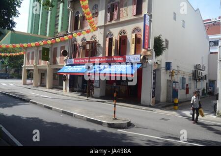 La Singapour nouilles étoilé au Michelin étend de décrochage avec franchise. Banque D'Images