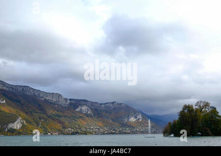 Le lac Léman vu de département de Haute-Savoie, France Banque D'Images