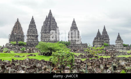 Temple Hindou de Prambanan Candi nommé situé dans Java, une île de l'Indonésie Banque D'Images