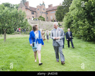 Le Prince de Galles, président du National Trust, visites Chartwell House, Kent, l'ex-pays accueil de Sir Winston Churchill qui a fait l'objet de restauration. Banque D'Images