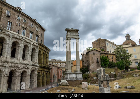 Teatro Marcello (théâtre de Marcellus) - Rome, Italie Banque D'Images