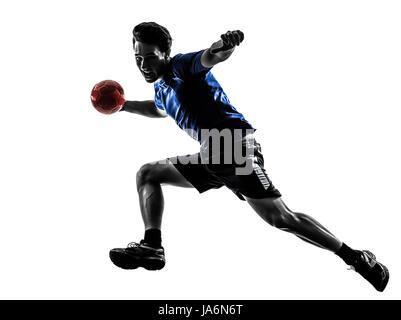 Un jeune homme de race blanche l'exercice de joueur de handball en silhouette studio sur fond blanc Banque D'Images