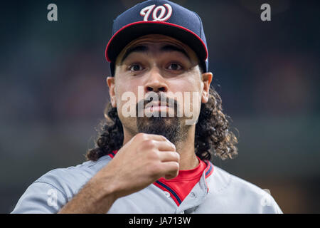 23 août 2017 : Washington Nationals de troisième but Anthony Rendon (6) pendant un match entre les Astros de Houston et les Nationals de Washington au Minute Maid Park de Houston, TX. Les Astros a gagné le match 6-1...Trask Smith/CSM Banque D'Images