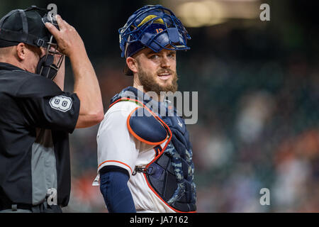 23 août 2017 : Astros de Houston catcher Max Stassi (12) pendant un match entre les Astros de Houston et les Nationals de Washington au Minute Maid Park de Houston, TX. Les Astros a gagné le match 6-1...Trask Smith/CSM Banque D'Images