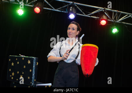 Femme magicien au stade Banque D'Images