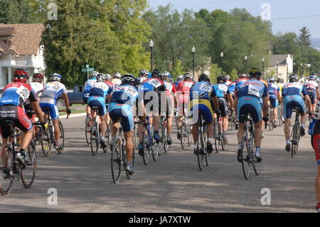 Spring City, Utah, USA - 2 août 2006 : Groupe de cyclistes sur vélo de route course dans la course sur route classique Sanpete dans Sanpete Comté de l'Utah. Tour cycliste d Banque D'Images