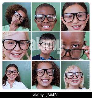 Collage de photos différentes d'élèves portant des lunettes de lecture Banque D'Images