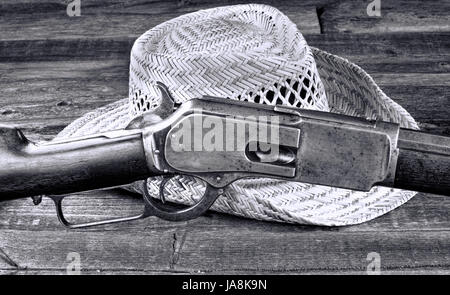 Action de levier antique fusil qui a gagné l'ouest sauvage en noir et blanc. Banque D'Images