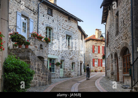 La France, Cantal, Marcoles, à l'intérieur du village médiéval Banque D'Images