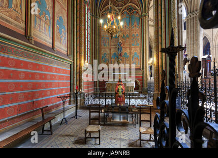 France, Haute Vienne, Limoges, cathédrale Saint Etienne, dans la chapelle de la Vierge, Notre Dame de la pleine lumière, charme contemporain sculpture émaillée Banque D'Images