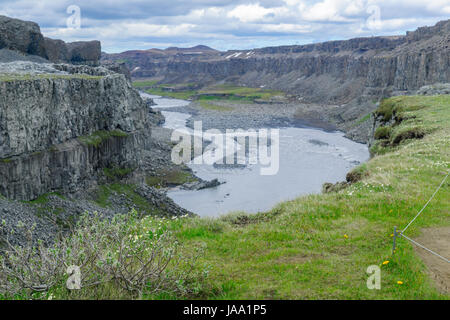 Vue de la rivière Jokulsa a Fjollum, dans le Parc National de Vatnajökull, nord-est de l'Islande Banque D'Images