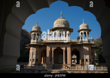 Une vue de Gatore faisait Ki Chhatriyan à Jaipur, Inde Banque D'Images