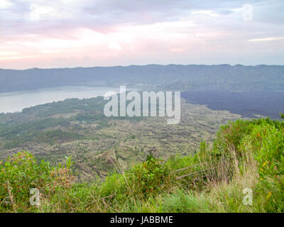 Paysage autour d'un volcan nommé Mont Batur à Bali, Indonésie Banque D'Images