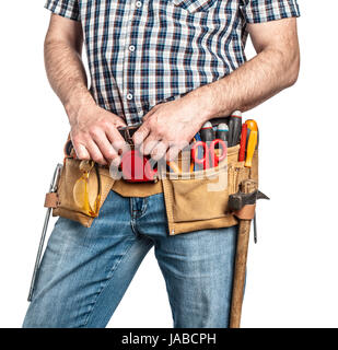 Détail de l'homme toolsbelt avec outils et isolé sur fond blanc Banque D'Images