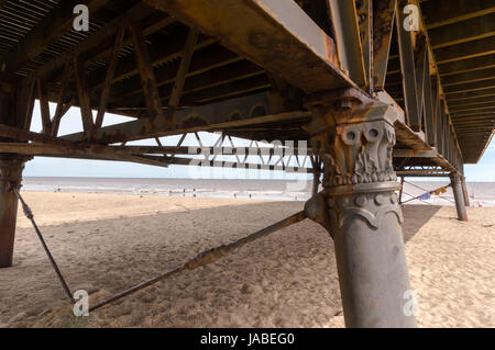 En vertu de jetée de Skegness, Grand Parade, Skegness, dans le Lincolnshire Banque D'Images