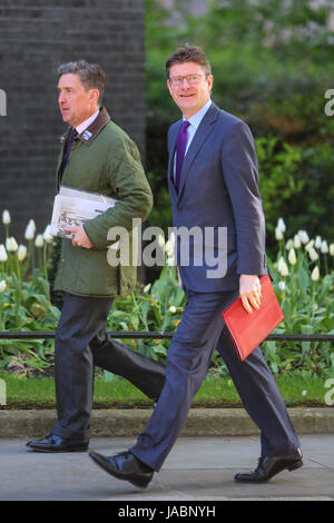 Ministre assister à la réunion hebdomadaire du cabinet au 10 Downing Street avec : Greg Clark MP Où : London, Royaume-Uni Quand : 25 Avr 2017 Crédit : WENN.com Banque D'Images