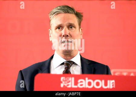 Sir Keir Starmer, Shadow Secrétaire d'État à la sortie de l'Union européenne, prononce un discours sur le travail politique du Brexit à l'Institut des ingénieurs civils, Londres, comme le parti a énoncé son plan pour quitter l'Union européenne, y compris la garantie de la les droits des travailleurs de l'UE au Royaume-Uni, avant l'élection générale du 8 juin 2017. Avec : Keir Starmer Où : London, Royaume-Uni Quand : 25 avr 2017 : Crédit/WENN.com Dinendra Haria Banque D'Images