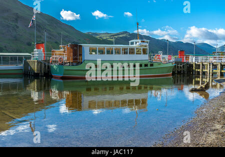 Voir d'Ullswater Steamers à Glenridding, dans le district du lac Ullswater Banque D'Images