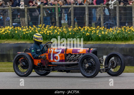 1921 GN Vitesse avec chauffeur Duncan Pittaway, au cours de la S.F. Edge course pour le trophée à Goodwood GRRC MEMBRES 74e séance, Sussex, UK. Banque D'Images