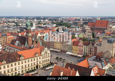 Vue à partir de la hauteur de la place centrale de la ville de Wroclaw. Pologne Banque D'Images