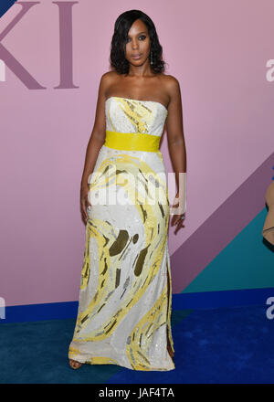 New York, USA. Juin 2017, 5ème. Kerry Washington assiste à la CFDA Fashion Awards 2017 au Hammerstein Ballroom le 5 juin 2017 à New York. Crédit : Erik Pendzich/Alamy Live News Banque D'Images