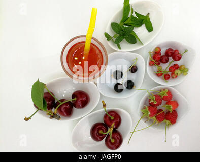 Smoothie et de petits fruits et de cerise Banque D'Images