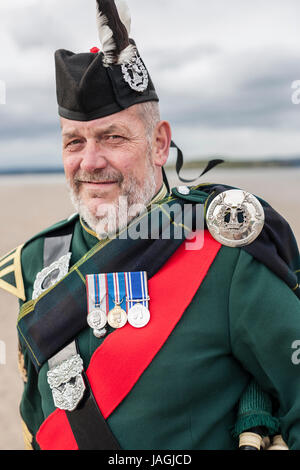 John Mackintosh est un joueur de cornemuse écossais traditionnel. Il a eu une carrière de Piper dans l'armée britannique, l'Edinburgh City Police Pipe Band et la Lothia Banque D'Images