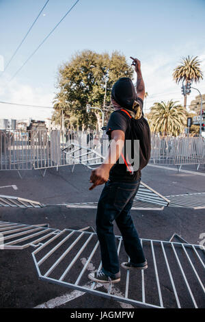 Valparaiso, Chili - 01 juin 2017 : Manifestations à Valparaiso, à la suite de la présidente Michelle Bachelet annuel de l'état de l'Union européenne discours au Congrès. Banque D'Images