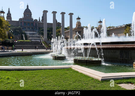 Fontaines et cascades, le Museu Nacional d'Art de Catalunya, MNAC, Musée d'Art, Barcelone, Espagne Banque D'Images