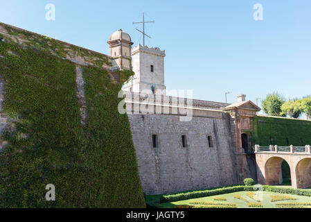 Castell de Montjuïc, Château de Montjuïc est une ancienne forteresse militaire situé sur une colline surplombant la mer Méditerranée, Barcelone, Espagne Banque D'Images