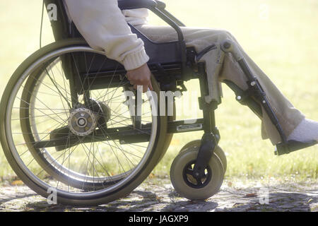 L'invalide en fauteuil conducteur,medium close-up,détail, Banque D'Images