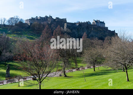 Vue sur le château d'Édimbourg d'ouest Prix Street Gardens, Édimbourg, Écosse Banque D'Images