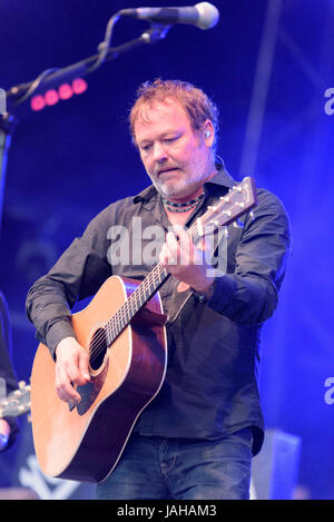 Mark Chadwick de la scène au Festival niveleurs Wychwood, Cheltenham, UK Banque D'Images