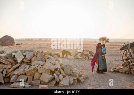 La vie dans les villages dans la région de désert de Thar, Rajasthan, Inde Banque D'Images