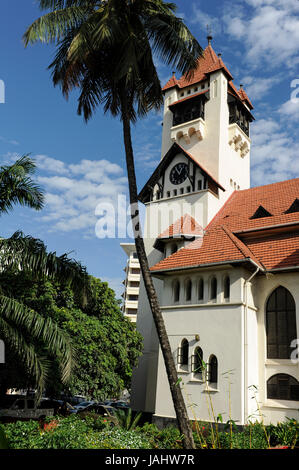 Tanzanie Dar es Salaam, protestante luthérienne d'Azanie cathédrale, il a été construit par les missionnaires allemands en 1898, dans le style bavarois / Tanzanie Dar es Salam, die evangelisch-lutherische Azania Kathedrale von 1898 Banque D'Images