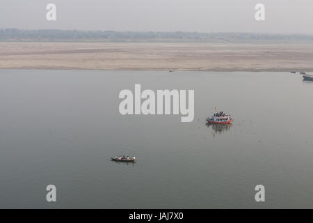 Bateaux sur le Gange, Varanasi, Uttar Pradesh, Inde, Asie Banque D'Images