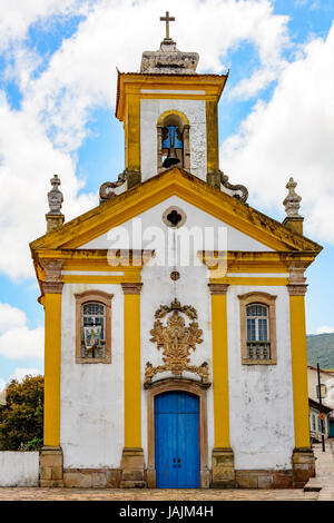 Vue sur l'église historique de Notre-Dame de la miséricorde dans l'ancienne ville d'Ouro Preto Banque D'Images