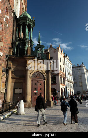 Cracovie,Pologne,petit,Pôle Rynek Glowny,carre,l'église Marien la vieille ville, la vie quotidienne, Banque D'Images