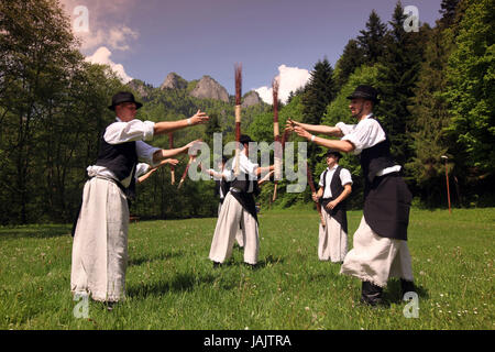 L'Europe de l'Est,europe,Slovaquie,Pologne,,Cerveny Klastor marge,folklore,festival, fête, festival avec costumes traditionnels costumes,national,culture,l'été, Banque D'Images