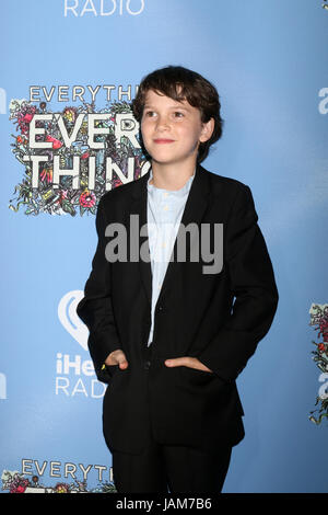 "Tout, tout' première au théâtre chinois de Grauman 6 - Arrivées avec : Gabriel Bateman Où : Los Angeles, California, United States Quand : 07 mai 2017 Credit : Nicky Nelson/WENN.com Banque D'Images