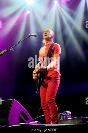 Simon Townsend à l'Isle of Wight Festival 10 juin 2016, l'OIEAU Newport Banque D'Images