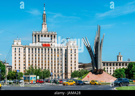 Bucarest, Roumanie - 24 MAI 2017 : Casa place Presei Libere (Maison de la presse libre) est un bâtiment de Bucarest, le plus haut de la ville entre 1956 et 2 Banque D'Images